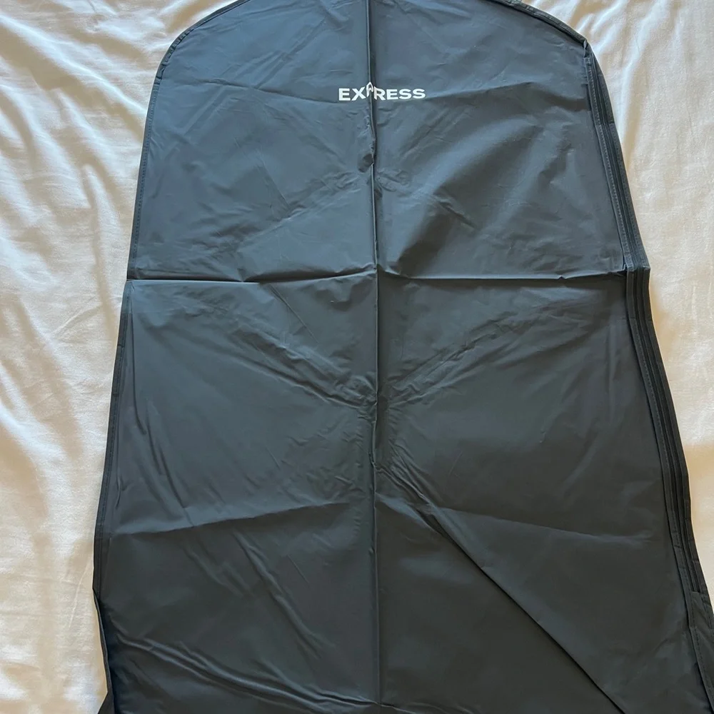 EXPRESS GARMENT CLOTHING SUIT BLACK ZIP UP BAG Brand New HOME CLOSET NEEDS